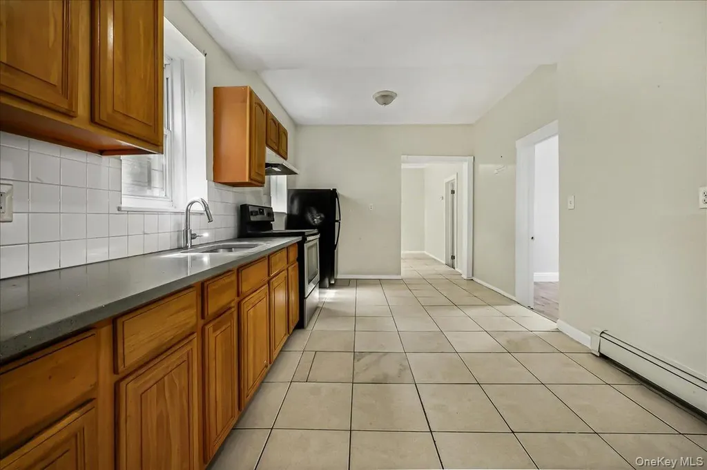 704 E 183rd Street Bronx NY 10458