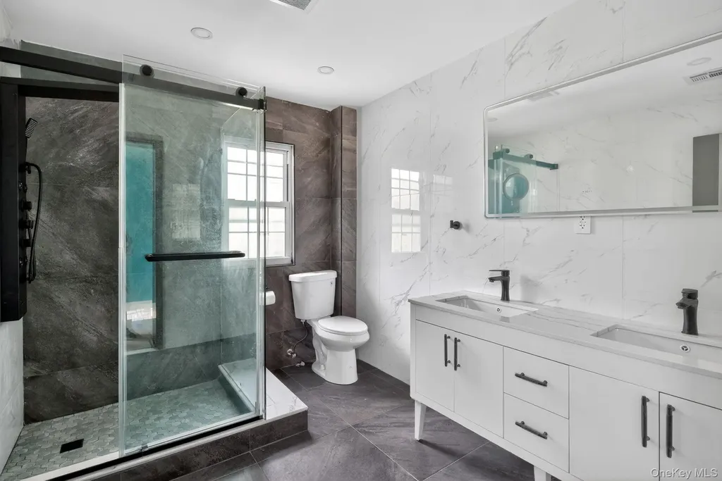 1524 Bowe Road Valley Stream NY 11580