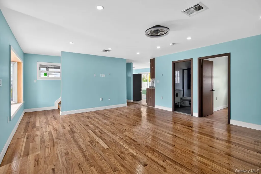 1524 Bowe Road Valley Stream NY 11580