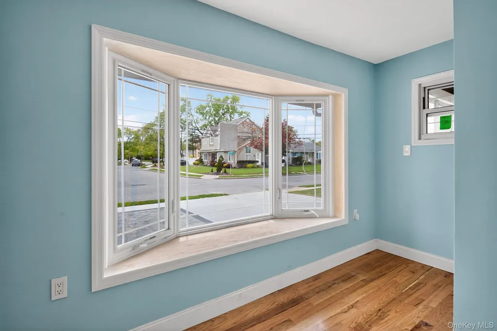 1524 Bowe Road Valley Stream NY 11580
