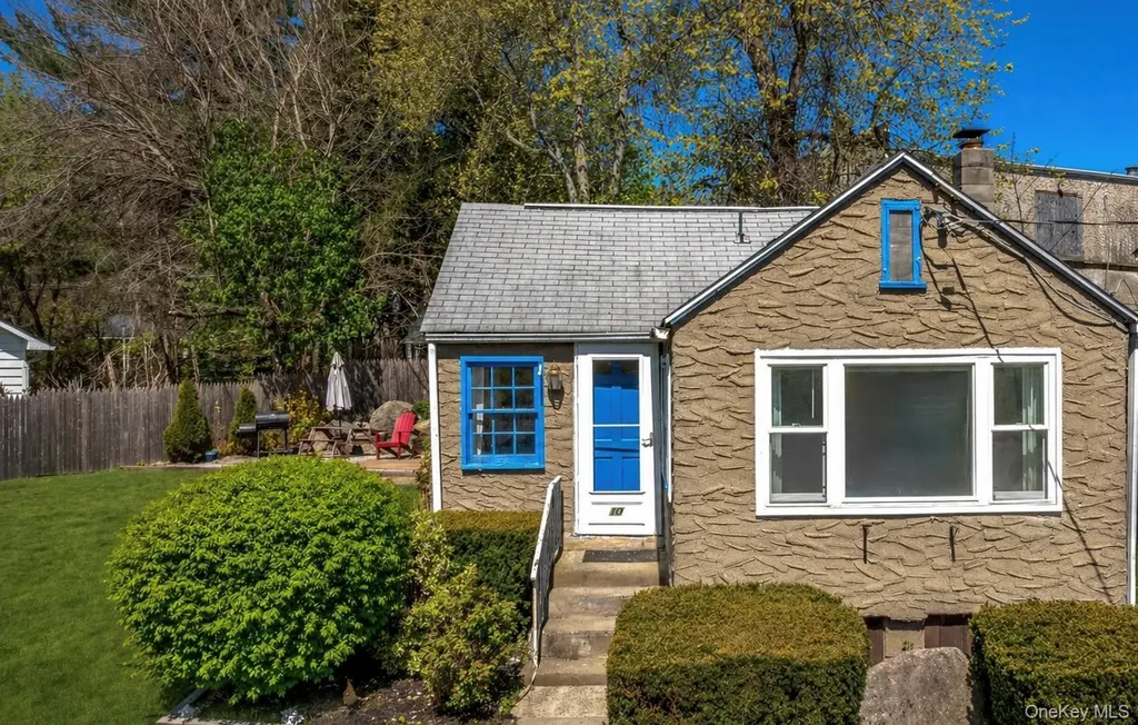 10 Waterford Road Patterson NY 12563