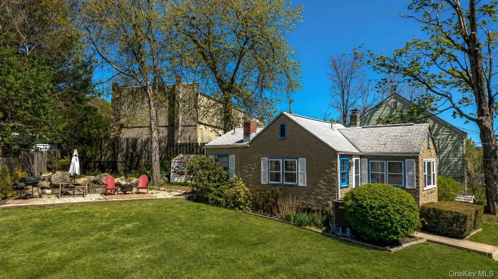 10 Waterford Road Patterson NY 12563