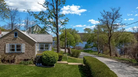 10 Waterford Road Patterson NY 12563