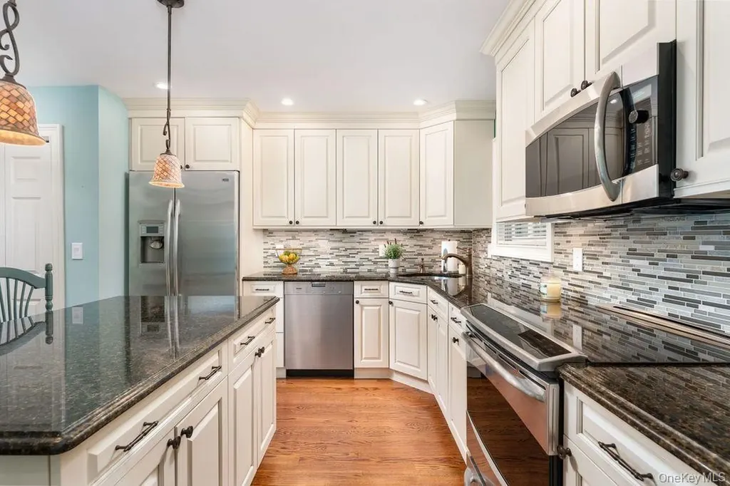 84 Strathmore Gate Drive Stony Brook NY 11790