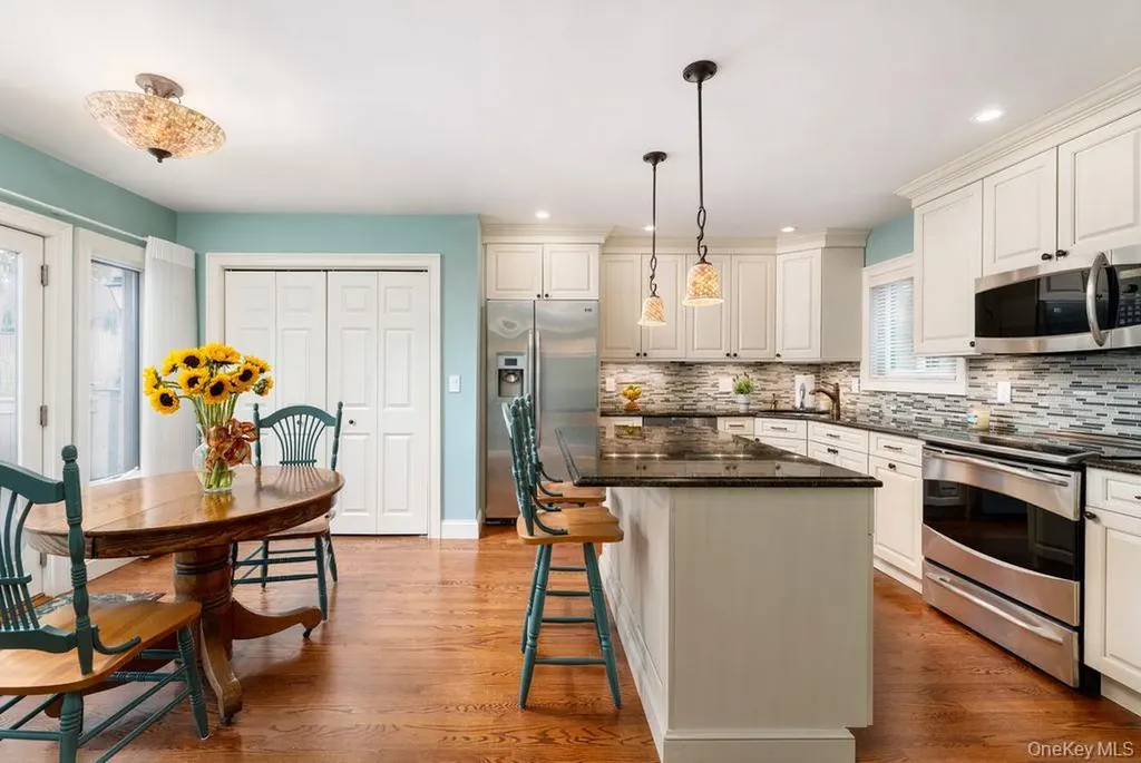 84 Strathmore Gate Drive Stony Brook NY 11790
