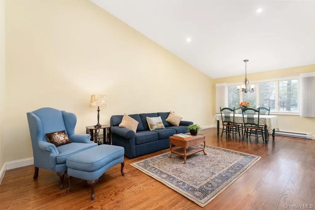 84 Strathmore Gate Drive Stony Brook NY 11790