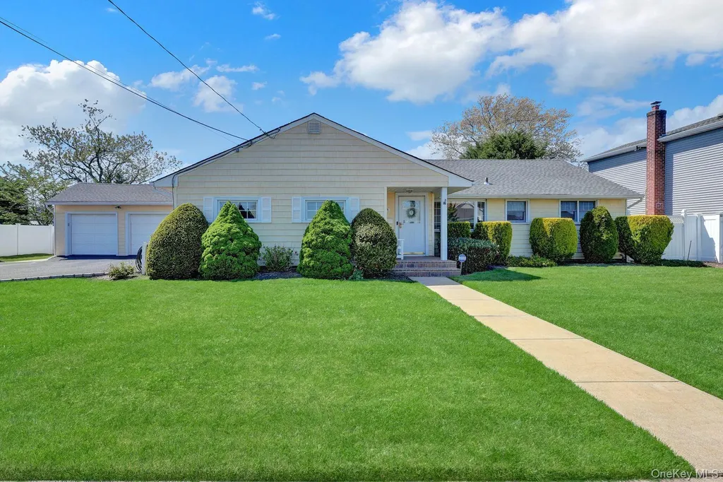 378 Harrison Avenue Massapequa NY 11758