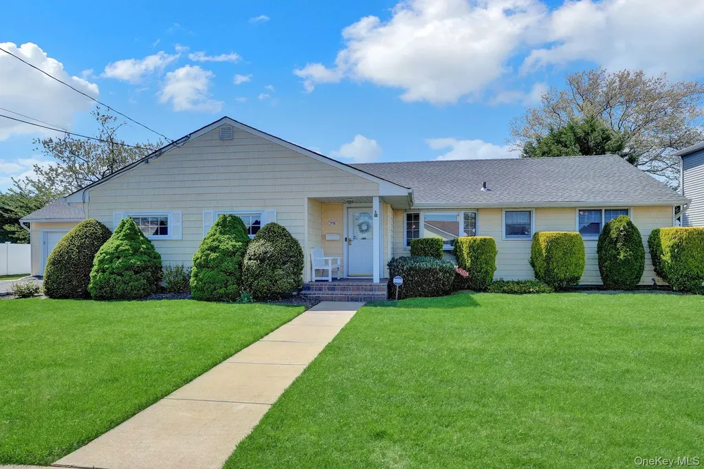 378 Harrison Avenue Massapequa NY 11758