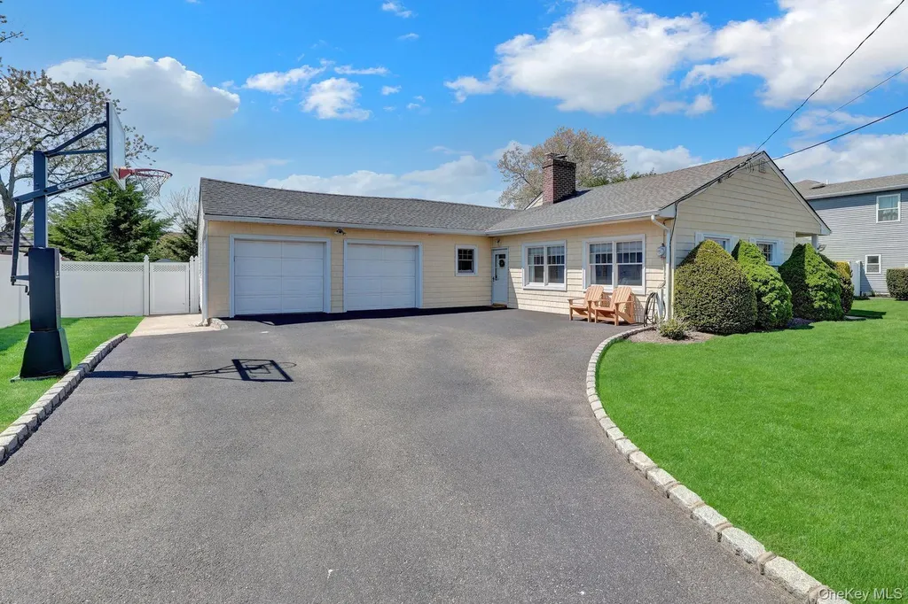 378 Harrison Avenue Massapequa NY 11758