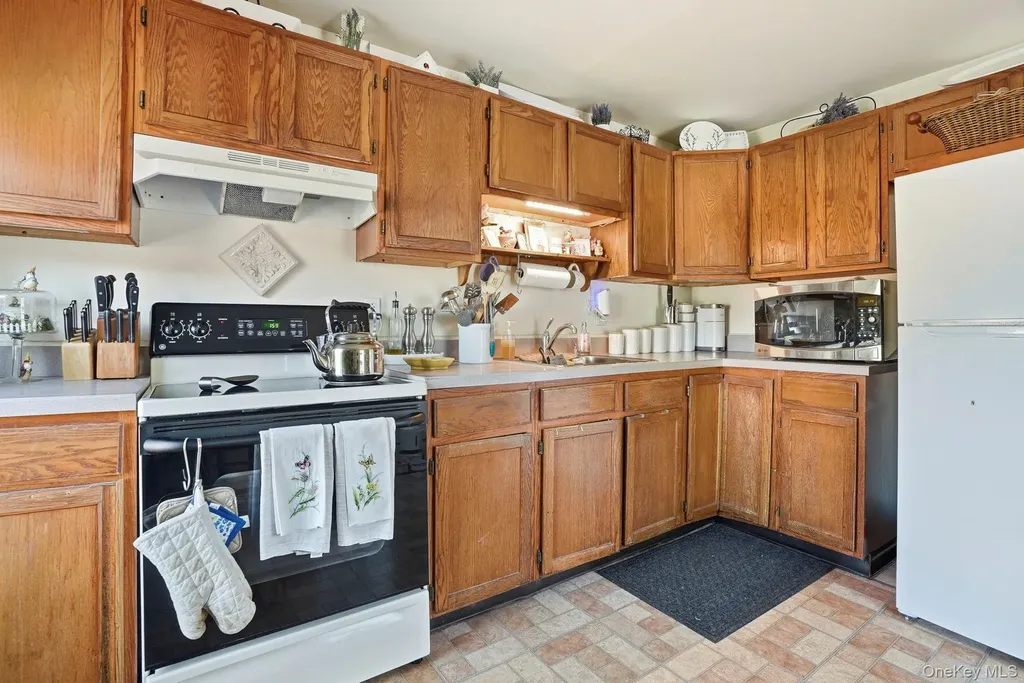 50 Sunset Road Montrose NY 10548