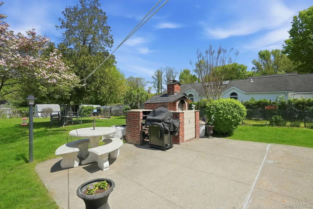 50 Sunset Road Montrose NY 10548