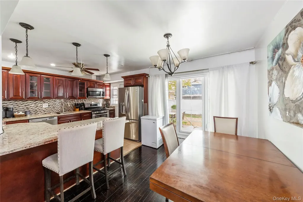 19 Sloan Drive S Valley Stream NY 11580
