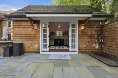 16 Wrights Mill Road Armonk NY 10504