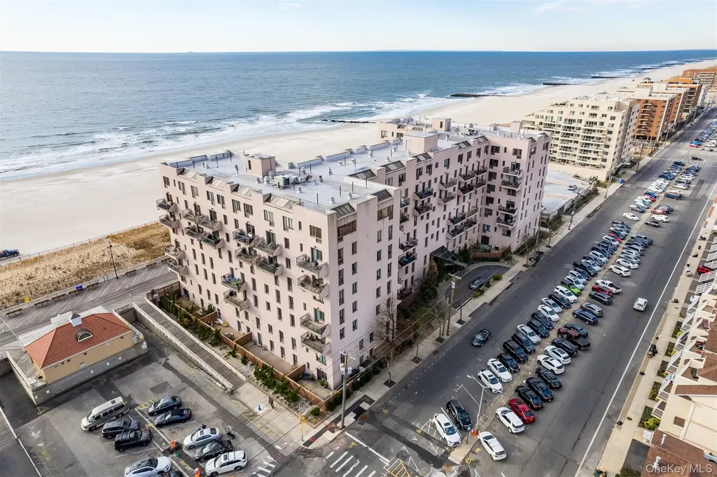 100 W Broadway Long Beach NY 11561
