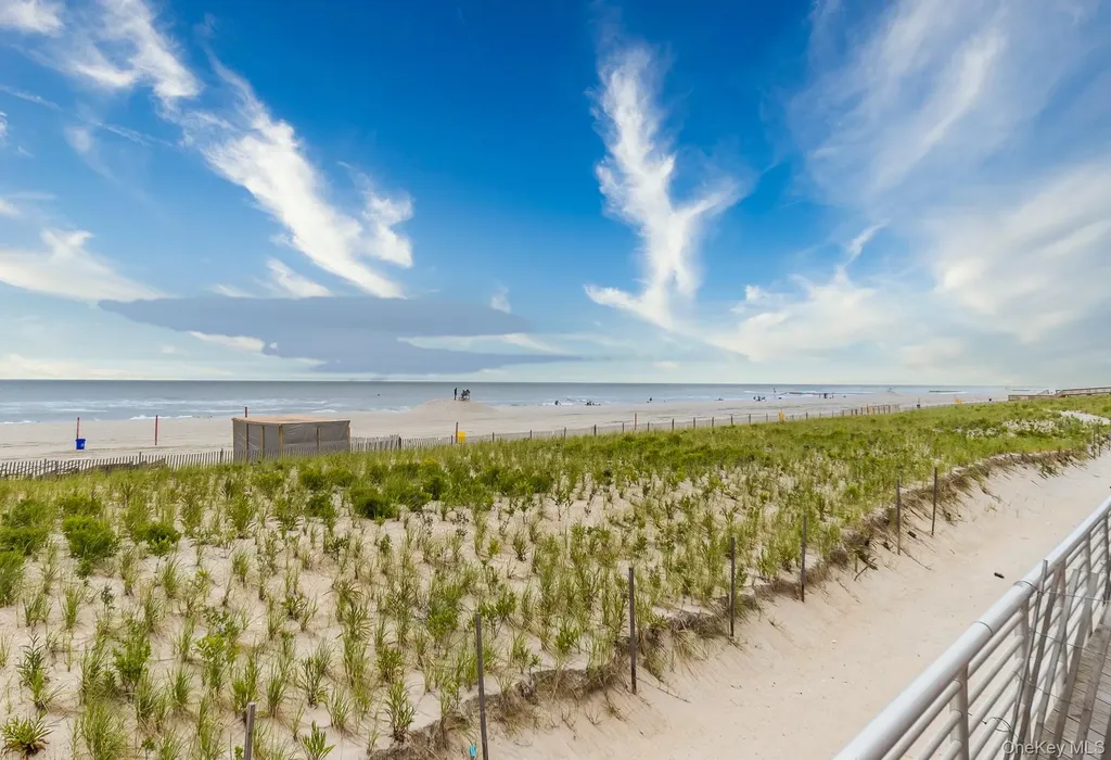 100 W Broadway Long Beach NY 11561
