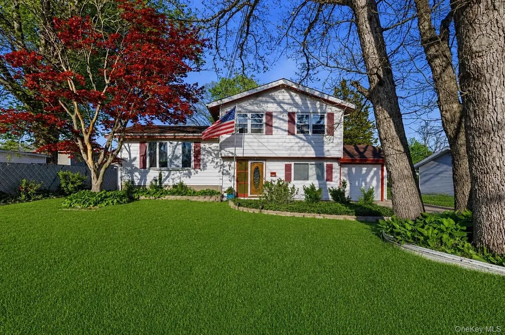 183 Broadway Brentwood NY 11717