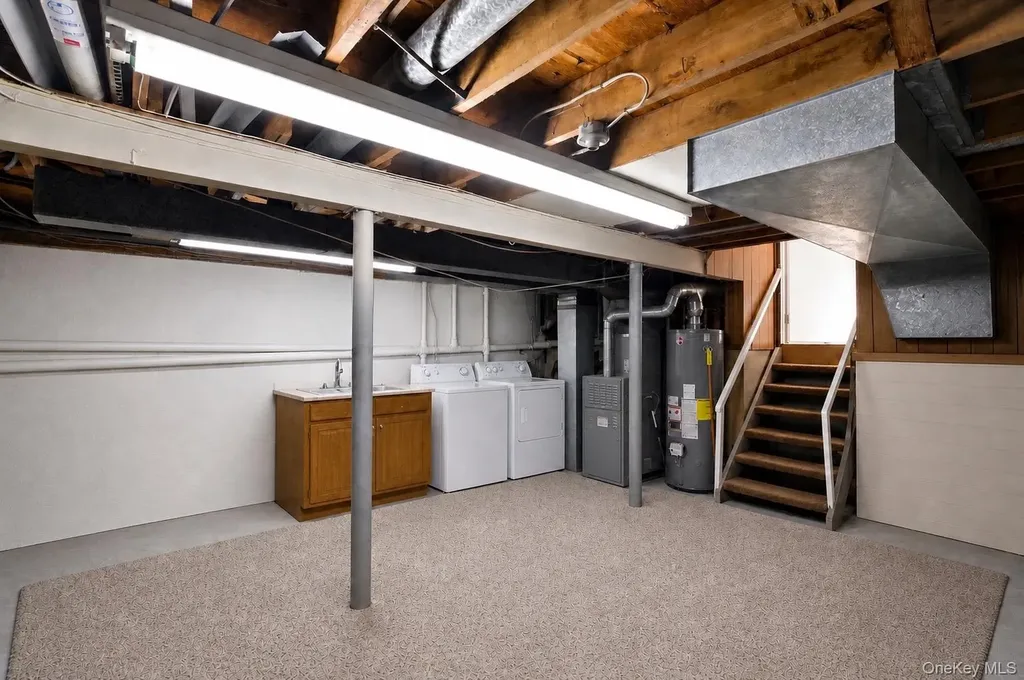 183 Broadway Brentwood NY 11717
