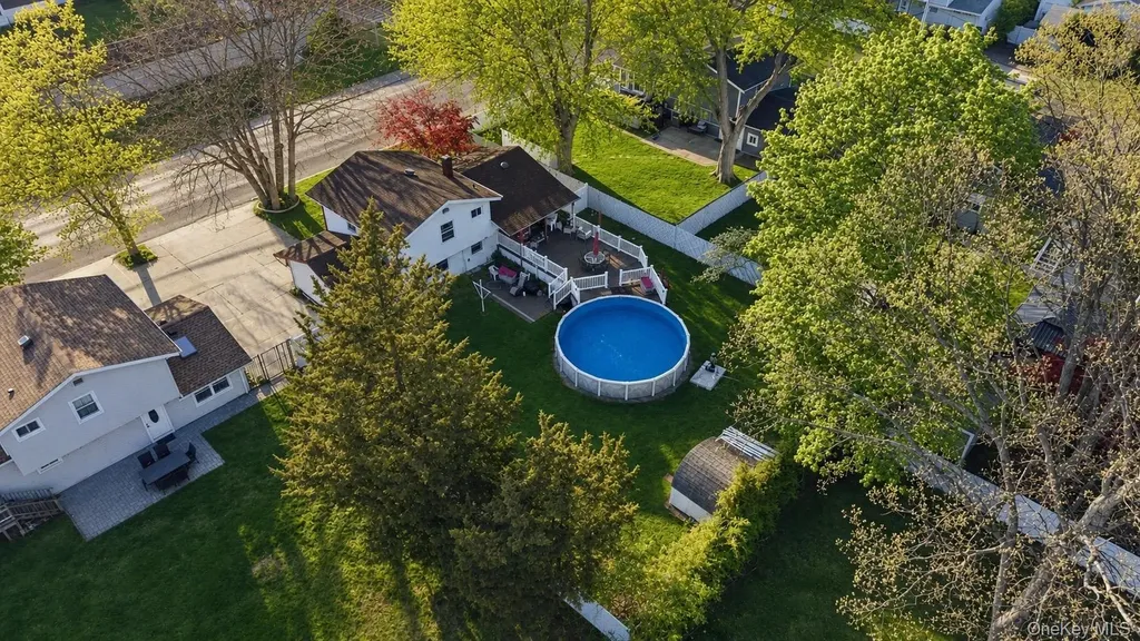 183 Broadway Brentwood NY 11717