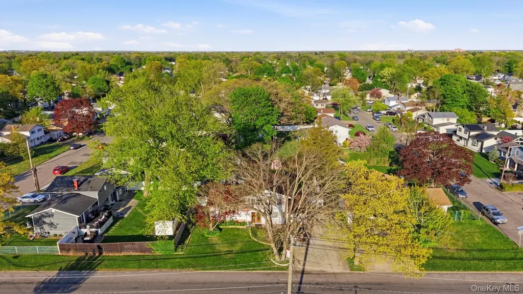 183 Broadway Brentwood NY 11717