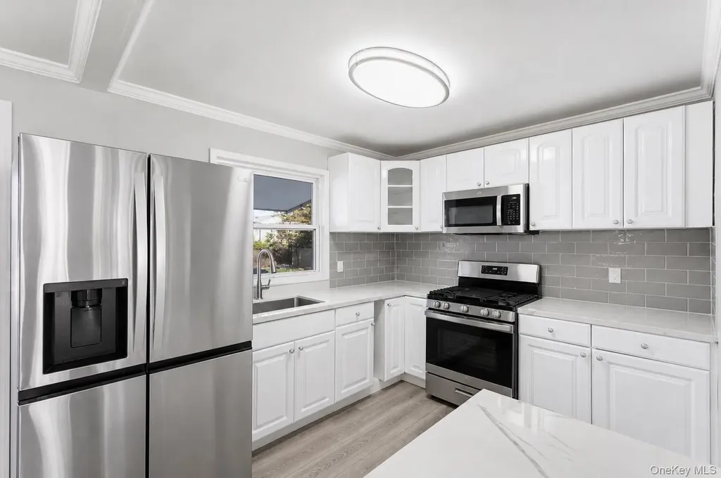 183 Broadway Brentwood NY 11717