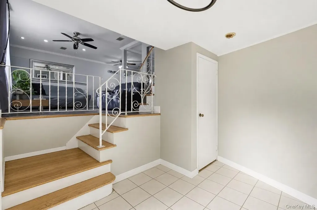 183 Broadway Brentwood NY 11717