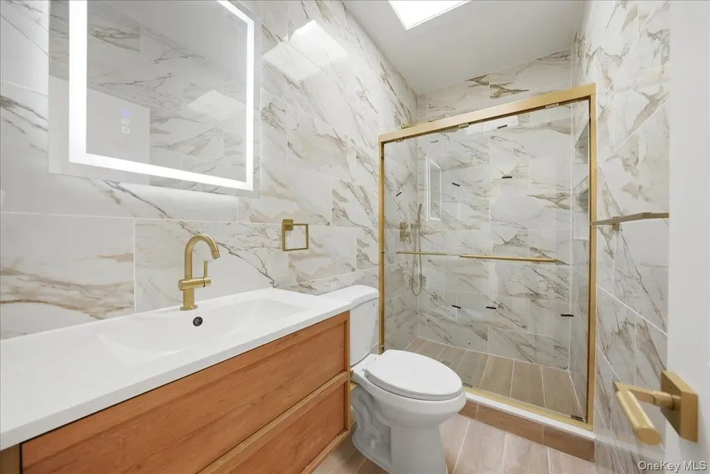 2407 Butler Place Bronx NY 10461