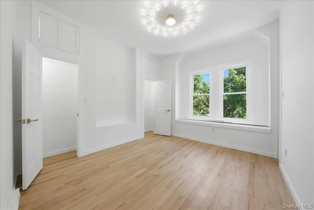 2407 Butler Place Bronx NY 10461
