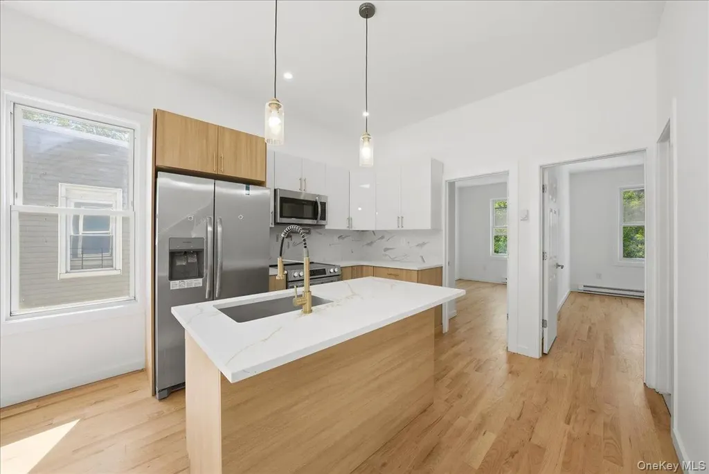 2407 Butler Place Bronx NY 10461