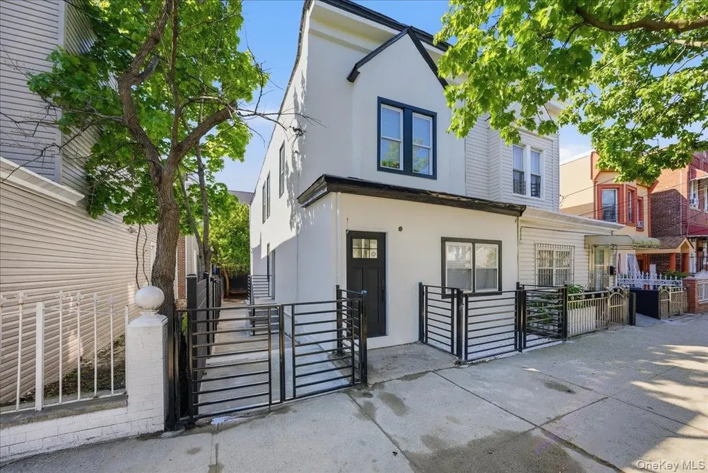 2407 Butler Place Bronx NY 10461
