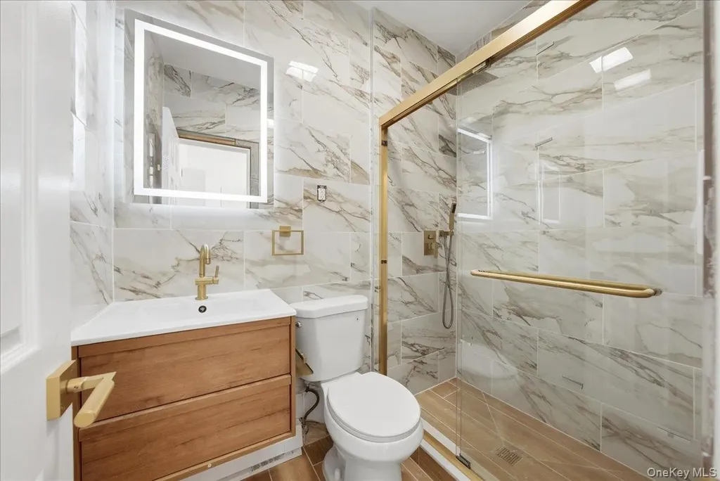 2407 Butler Place Bronx NY 10461