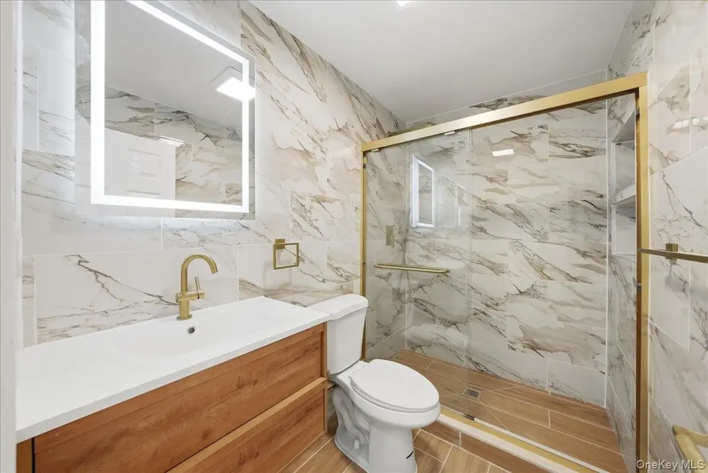 2407 Butler Place Bronx NY 10461