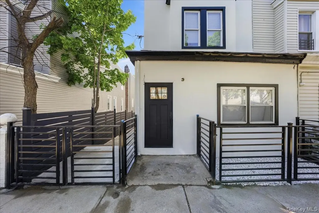 2407 Butler Place Bronx NY 10461