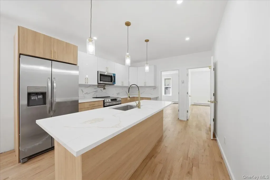 2407 Butler Place Bronx NY 10461