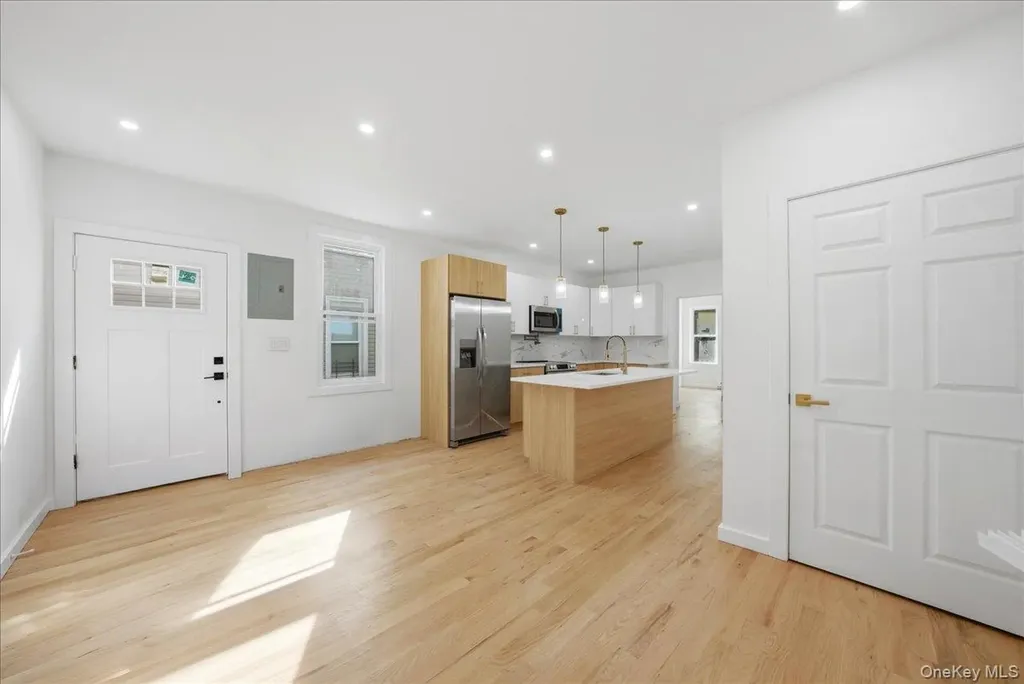 2407 Butler Place Bronx NY 10461