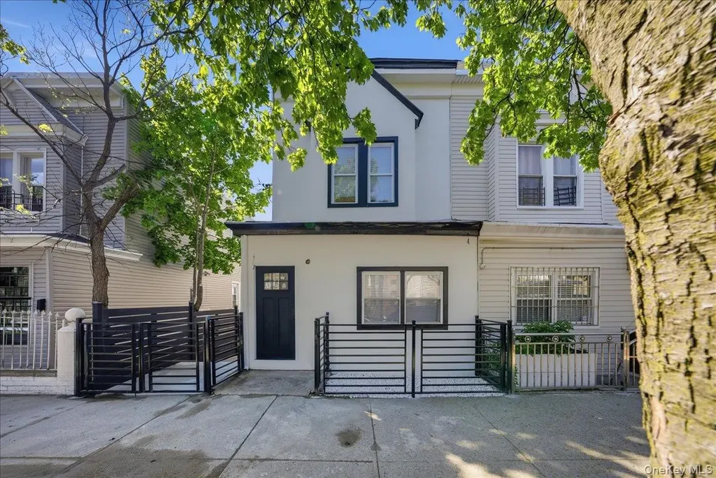 2407 Butler Place Bronx NY 10461