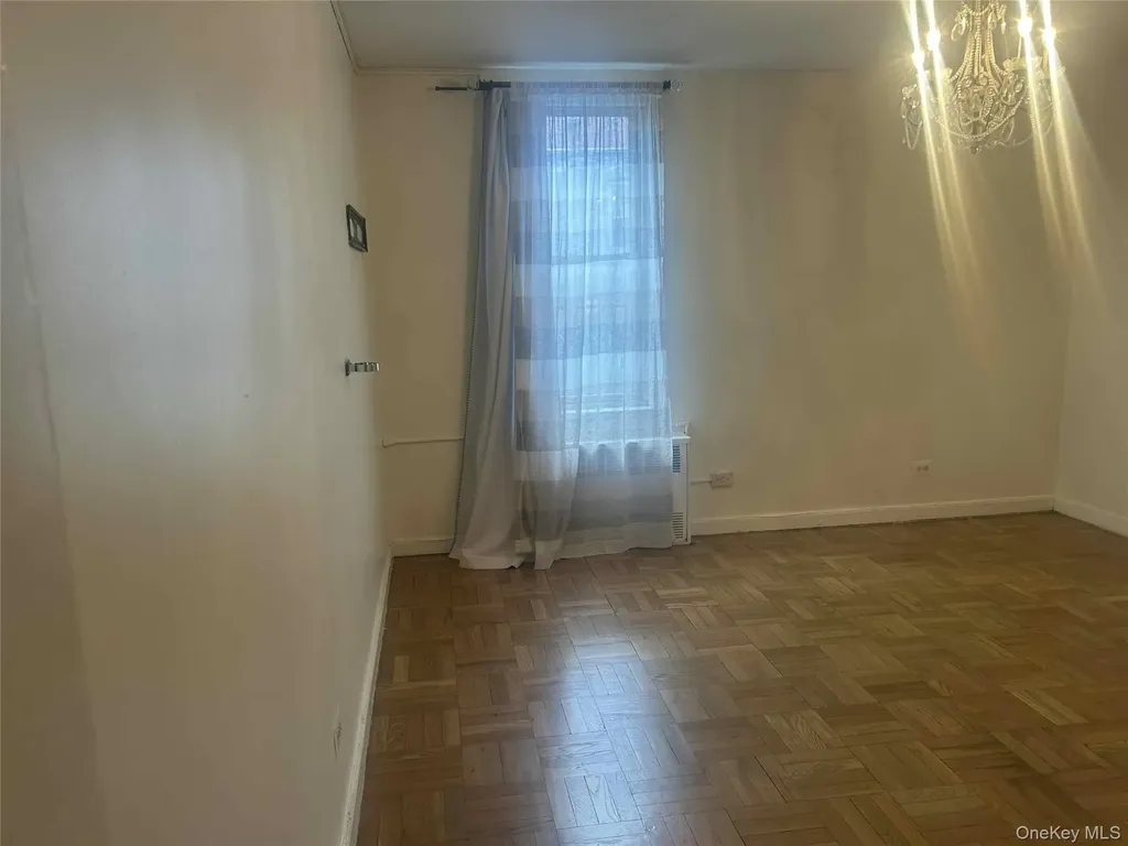 1425 Thieriot Avenue Bronx NY 10460