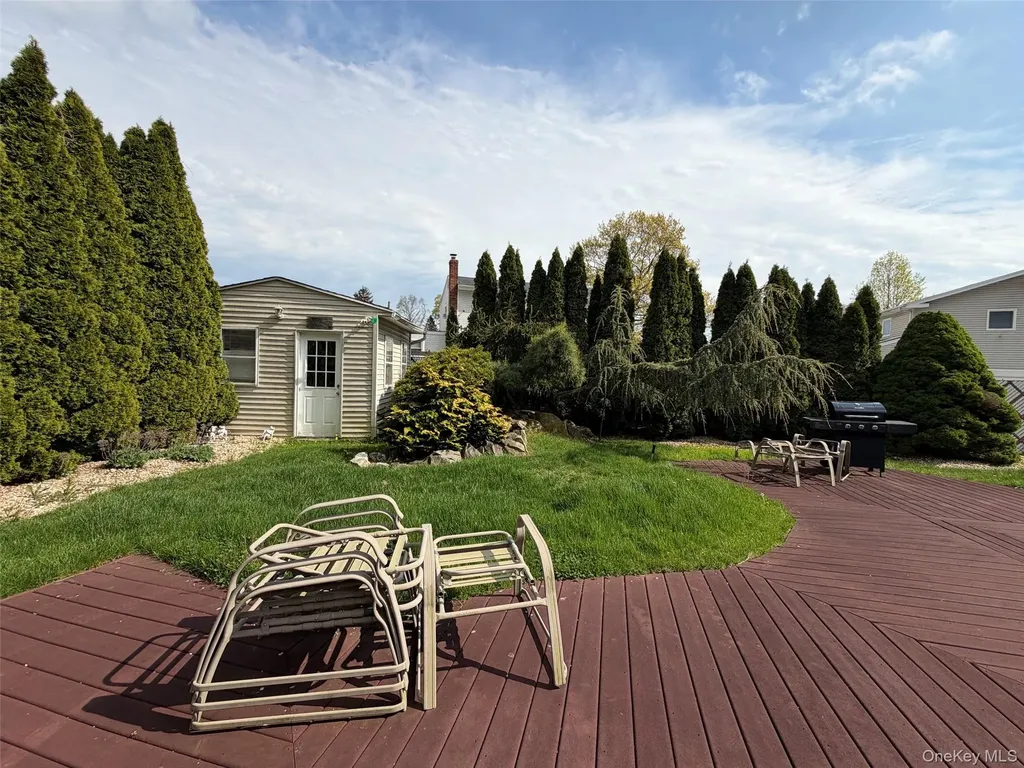 217 Audwin Drive Islip Terrace NY 11752