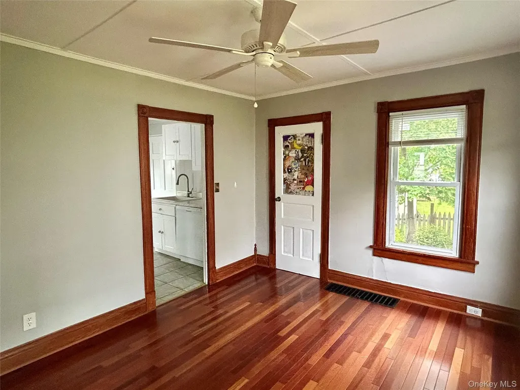 20 Van Buren Street Warwick NY 10990