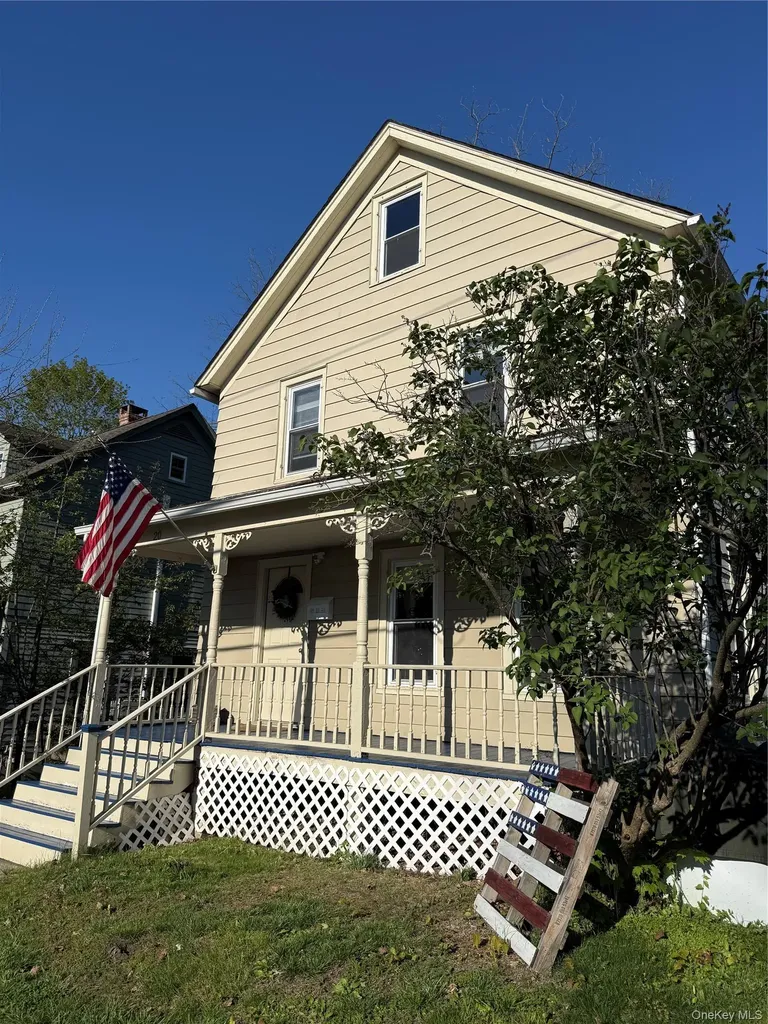 20 Van Buren Street Warwick NY 10990