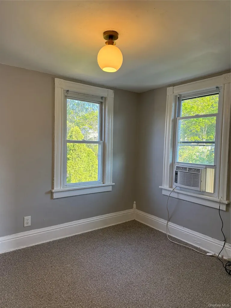 20 Van Buren Street Warwick NY 10990