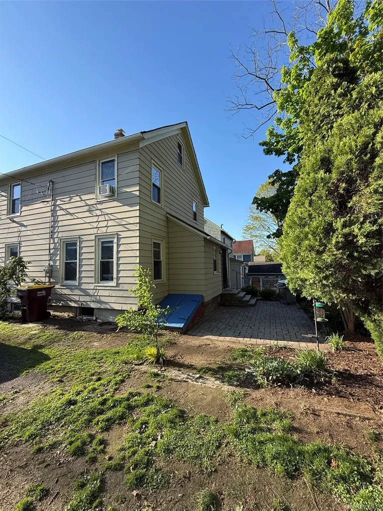 20 Van Buren Street Warwick NY 10990