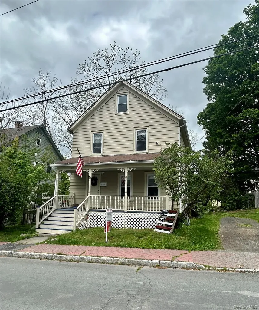 20 Van Buren Street Warwick NY 10990