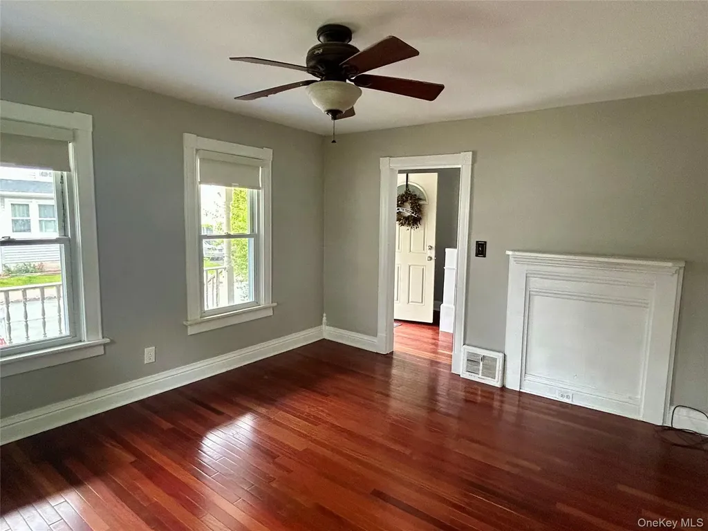 20 Van Buren Street Warwick NY 10990