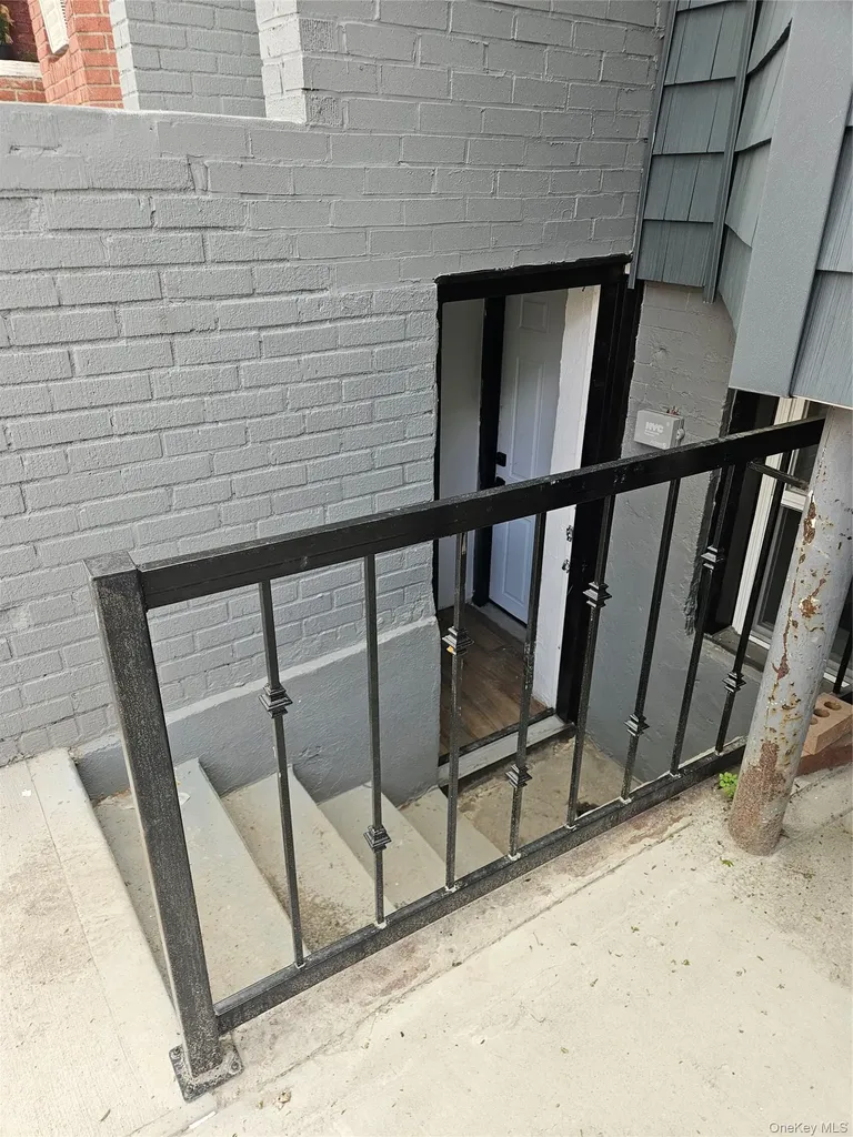 2 Jardine Place Brooklyn NY 11233