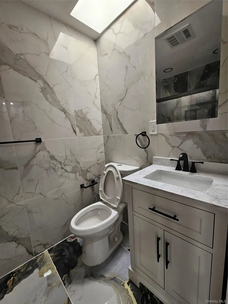 2 Jardine Place Brooklyn NY 11233