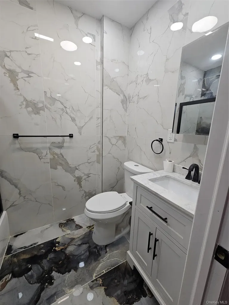2 Jardine Place Brooklyn NY 11233