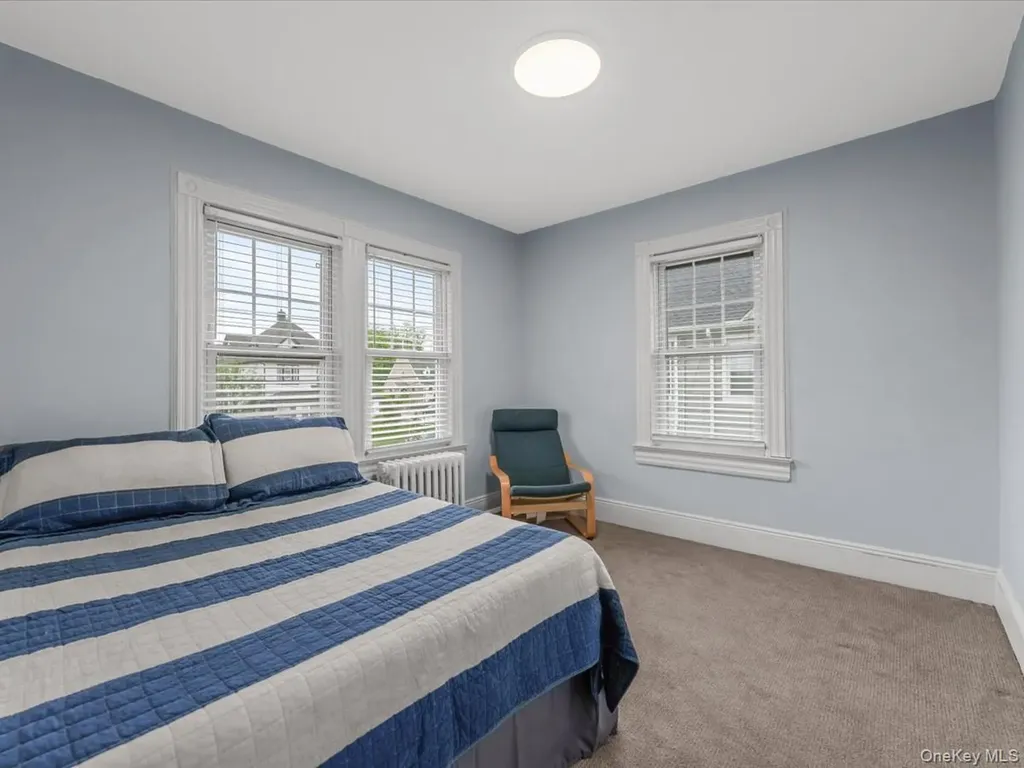 28 Union Place Lynbrook NY 11563