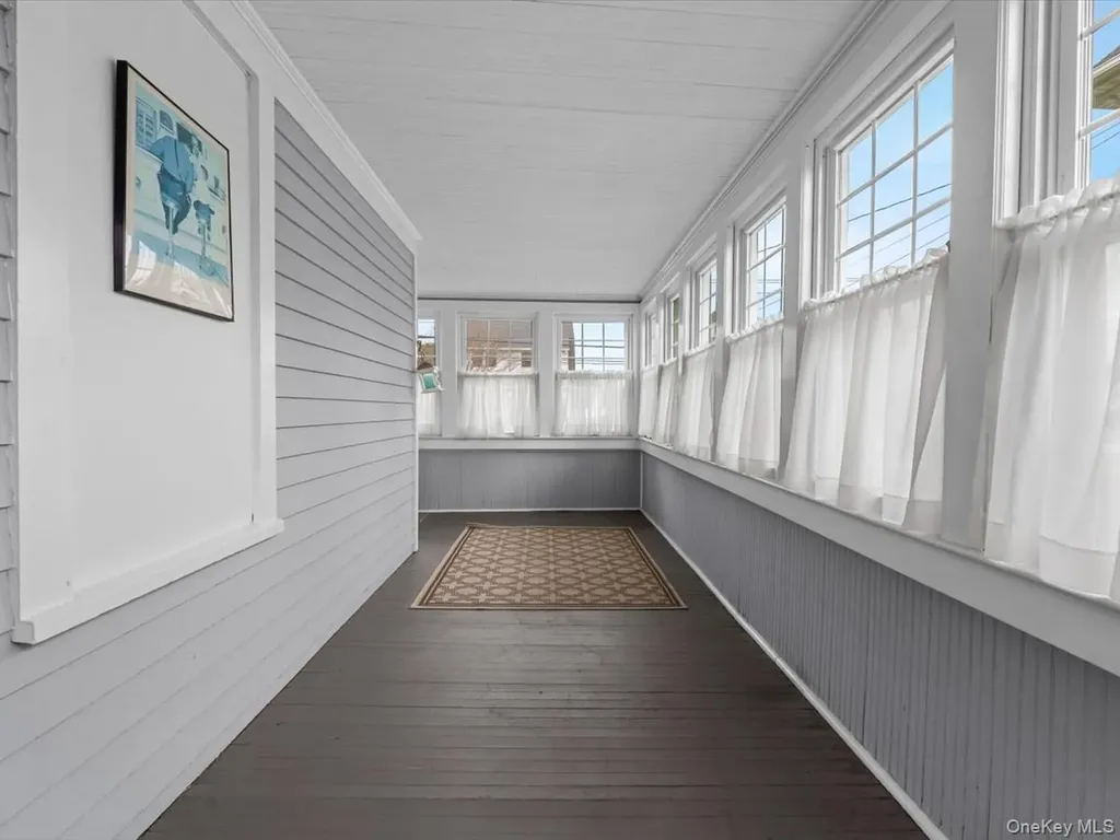 28 Union Place Lynbrook NY 11563