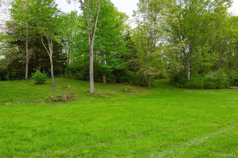 508 Woodstock Road Millbrook NY 12545