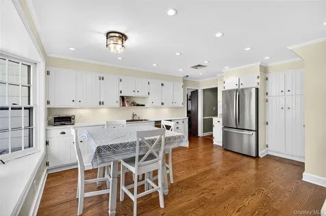 6 Raven Way Pleasantville NY 10570